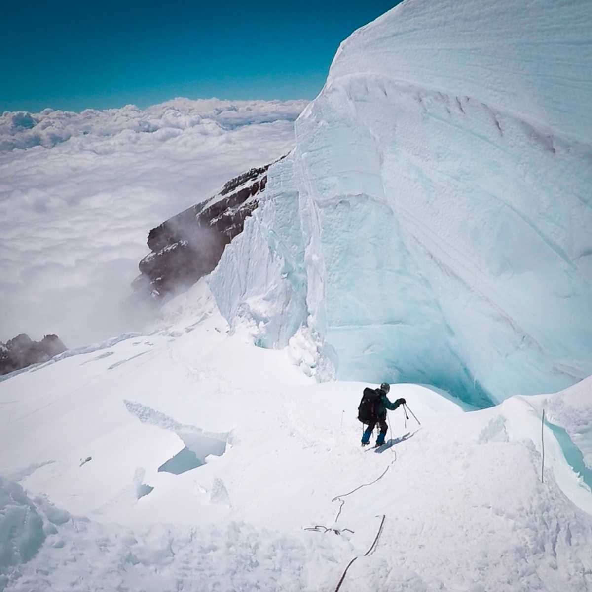 rainier crevasse 1