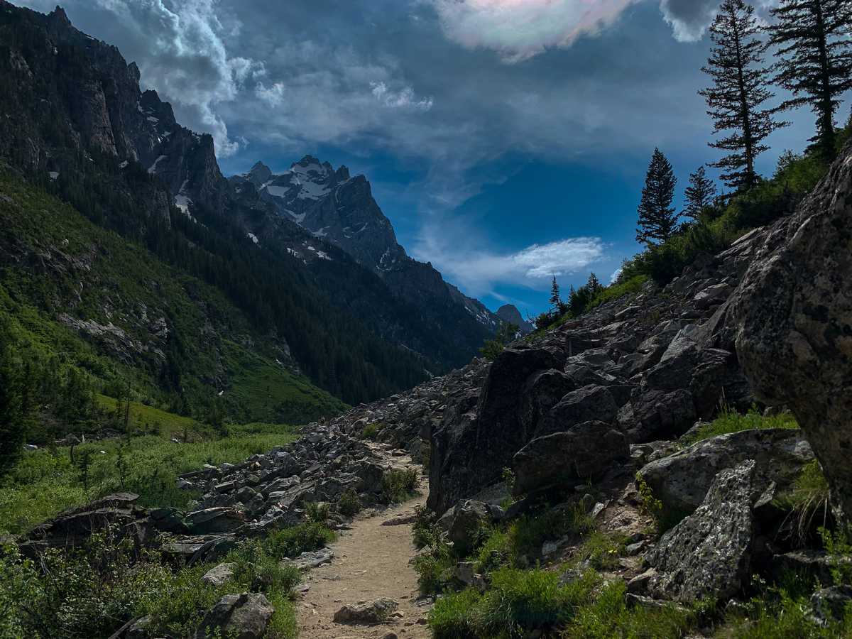 Cascade canyon outlet trail